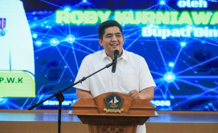 Melalui B-SMART, lanjutnya, seluruh informasi terkait atlet, pelatih, wasit, cabang olahraga, hingga riwayat prestasi dapat terdokumentasi secara terintegrasi.