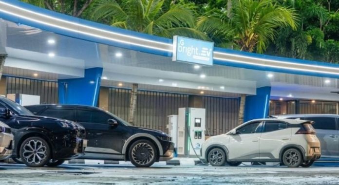 PLN Batam telah menyediakan sebanyak 26 unit SPKLU yang tersebar di berbagai titik strategis di Kota Batam PLN Batam telah menyediakan sebanyak 26 unit SPKLU yang tersebar di berbagai titik strategis di Kota Batam.