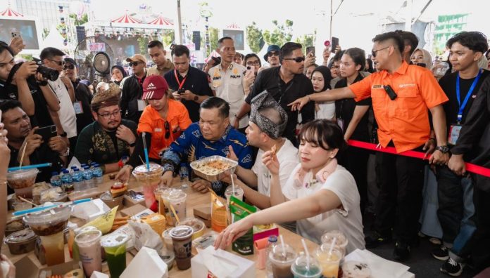 Raffi Ahmad Hidupkan Industri Kreatif Pekanbaru Lewat RANS Carnival Raffi Ahmad Hidupkan Industri Kreatif Pekanbaru Lewat RANS Carnival