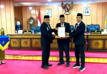 Opini WTP 15 Kali, Pemkab Karimun Sampaikan Laporan Pertanggungjawaban APBD 2025 di Paripurna DPRD Karimun Wakil Bupati Karimun Roky Bawole dan DPRD Karimun