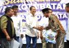Warga Nongsa Apresiasi Program Amsakar-Li Claudia, Beasiswa hingga Seragam Gratis Jadi Sorotan Amsakar-Li Claudia dan Warga Nongsa