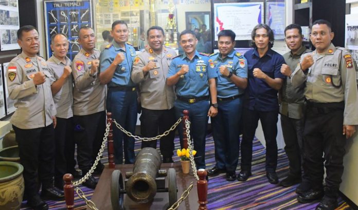 Danlanal Tarempa Sambut Kunjungan Kerja Kapolres Anambas