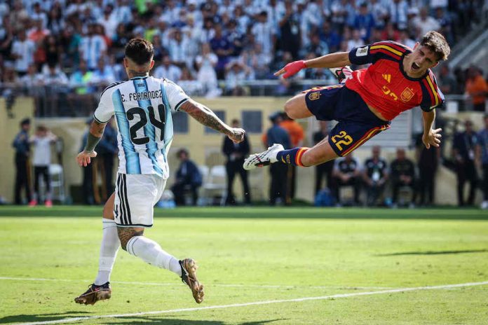 Enzo Fernandez Jadi Sasaran Kritik di Final Piala Dunia 2026 Enzo Fernandez Jadi Sasaran Kritik di Final Piala Dunia 2026