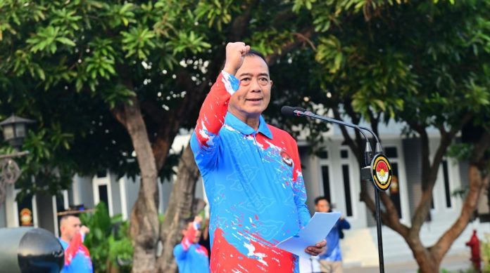 Laksamana Madya TNI Dr. Denih Hendrata, S.E., M.M., Kontingen Koarmada RI resmi dilepas untuk berlaga di Pekan Olahraga TNI Angkatan Laut Laksamana Madya TNI Dr. Denih Hendrata, S.E., M.M., Kontingen Koarmada RI resmi dilepas untuk berlaga di Pekan Olahraga TNI Angkatan Laut