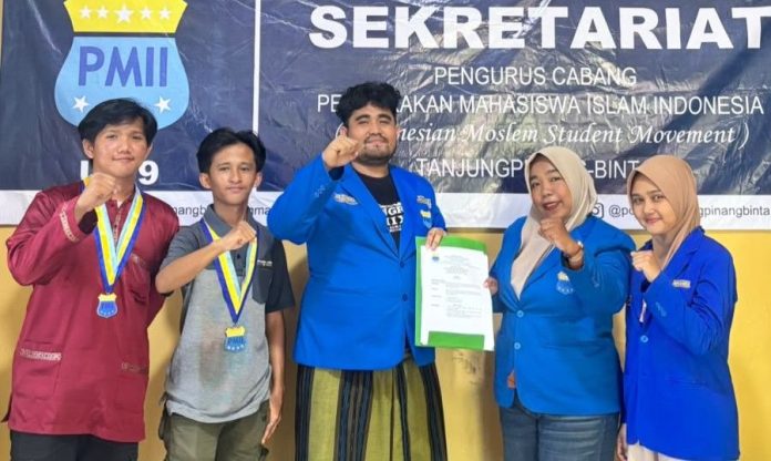 Isnaniah Fatma Wati Resmi Nahkodai PMII Tanjungpinang-Bintan Isnaniah Fatma Wati Resmi Nahkodai PMII Tanjungpinang-Bintan
