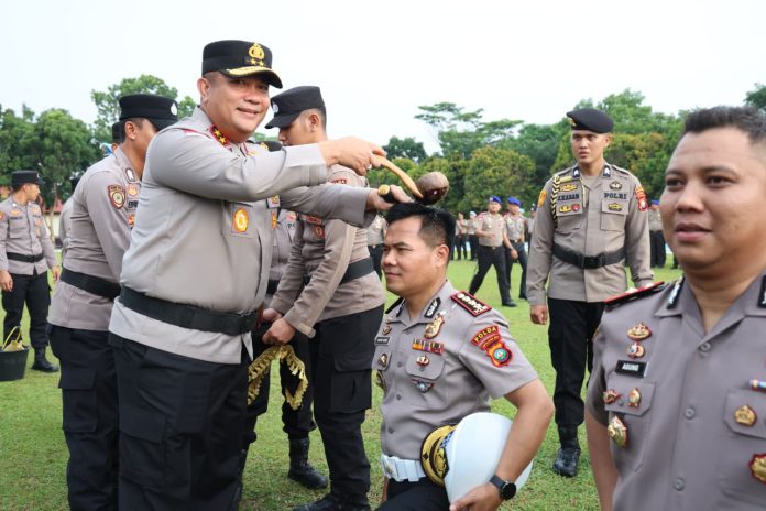 Kapolda Kepri Upacara Korps Kenaikan Pangkat Kapolda Kepri