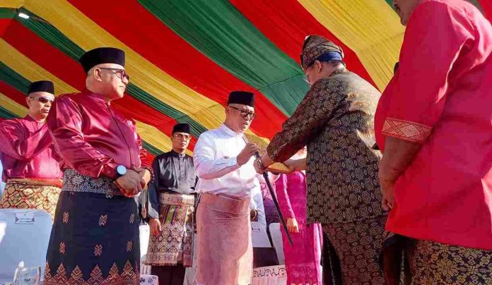 Lebih dari 4.000 Peserta Padati Tepi Laut, Pawai Taaruf Tandai Dimulainya MTQ XII Kepri di Tanjungpinang