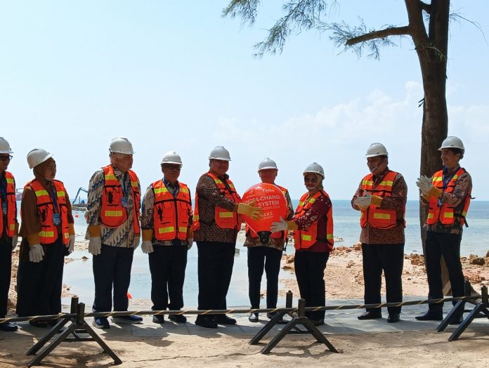 Menko Airlangga dan Dirut Telkom Resmikan Menko Airlangga dan Dirut Telkom Resmikan