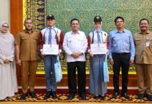 Pesan Gubernur Kepri ke Calon Paskibraka Muhammad Salman Farisi dan Raudah Mabrura Pesan Gubernur Kepri ke Calon Paskibraka Muhammad Salman Farisi dan Raudah Mabrura
