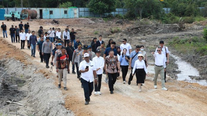 Progres pembangunan Sekolah Rakyat Merah Putih yang berlokasi di Rempang