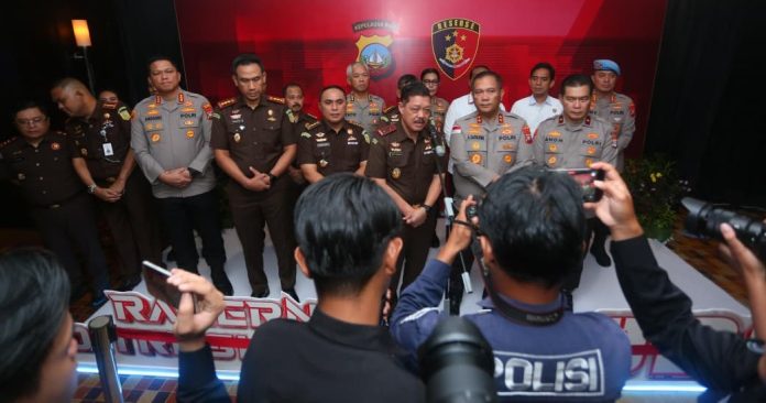 Rakernis Ditreskrimum 2026, Perkuat Sinergi Polri dan Kejaksaan Demi Penegakan Hukum yang Berkeadilan Rakernis Ditreskrimum 2026, Perkuat Sinergi Polri dan Kejaksaan Demi Penegakan Hukum yang Berkeadilan
