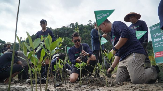 Telkomsel Tanam 3.000 Mangrove di Nagari Sungai Pinang Pesisir Selatan Telkomsel Tanam 3.000 Mangrove di Nagari Sungai Pinang Pesisir Selatan