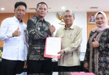 Wakil Bupati Anambas Hadiri Finalisasi Sinkronisasi RTRW Kepri dan Kabupaten Wakil Bupati Anambas Hadiri Finalisasi Sinkronisasi RTRW Kepri dan Kabupaten