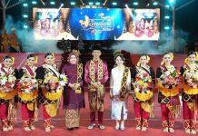 Buka Kenduri Seni Melayu 2026, Amsakar: Batam Pusat Pariwisata Terdepan di Indonesia Malam pembukaan Kenduri Seni Melayu (KSM) dan Pentas Seni Melayu Serumpun Kota Batam 2026 berlangsung meriah.