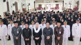 Cen Sui Lan lantik 104 Administrator, Pengawas, dan Fungsional di Pemkab Natuna. 