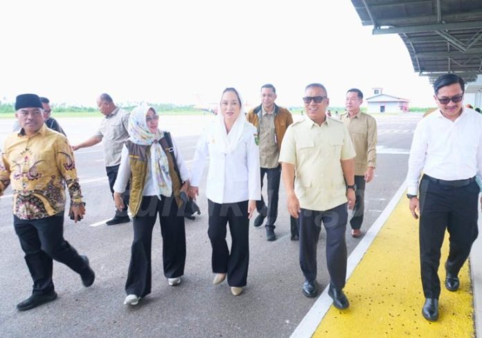 Bupati Natuna, Cen Sui Lan, Wagub Kepri, Nyanyang Haris Pratamura, Bandara Raden Sadjad, Kunjungan Kerja Natuna Bupati Natuna, Cen Sui Lan, Wagub Kepri, Nyanyang Haris Pratamura, Bandara Raden Sadjad, Kunjungan Kerja Natuna