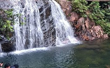 Air Terjun Resun Daik Lingga, Nikmati Air Segar Meluncur dari Puncak Gunung Sepingkan Air Terjun Resun Daik Lingga, Nikmati Air Segar Meluncur dari Puncak Gunung Sepingkan
