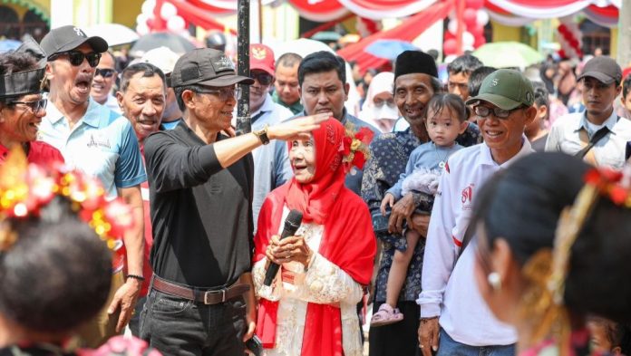 Buka Kegiatan Sekupang Sehat, Amsakar Ajak Warga Jaga Buka Kegiatan Sekupang Sehat, Amsakar Ajak Warga Jaga Kebersamaan Membangun Batam