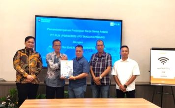Bupati Lingga Perkuat Sinergi dengan PLN Persero untuk Penerangan Jalan Umum Bupati Lingga