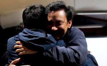 Desta Resmi Tinggalkan Vindes Corp, Akhiri Kolaborasi dengan Vincent Rompies Deddy Mahendra Desta resmi meninggalkan Vindes Corp