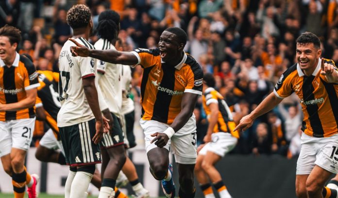 Hull City Bungkam Manchester United 2-0