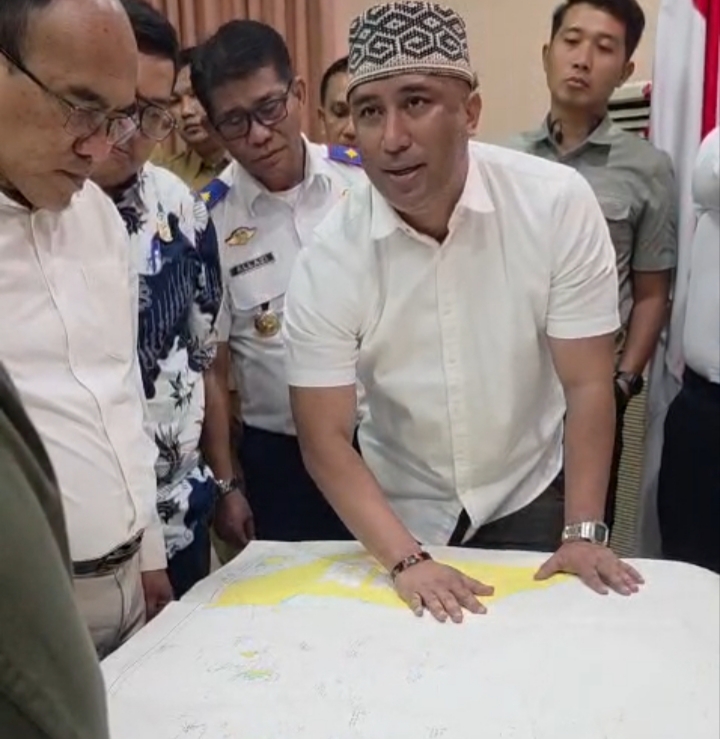 Meluruskan Sejarah: Dasar Hukum Pekerjaan