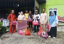 Peduli Korban Kebakaran, Anggota DPRD Karimun Salurkan Bantuan
