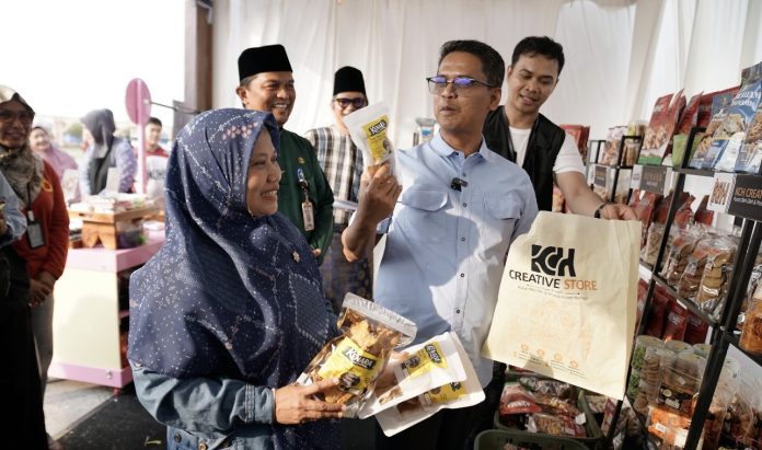 Bazar UMKM Karimun Taja Tari 2026 Resmi Dibuka. Kawasan Coastal Area Bazar UMKM Karimun Taja Tari 2026 Resmi Dibuka. Kawasan Coastal Area
