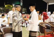 Amsakar Ajak Jemaah Teladani Rasulullah dalam Peringatan Maulid Nabi Wali Kota Batam Amsakar Achmad mengajak masyarakat menjadikan peringatan Maulid Nabi Muhammad SAW sebagai momentum untuk meneladani akhlak dan sikap Rasulullah
