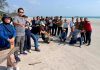 Pesona Pantai Dungun Daik, Surga Tersembunyi dengan Pasir Putih Membentang Lebih 1 Kilometer Pesona Pantai Dungun Daik, Surga Tersembunyi