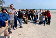 Pesona Pantai Dungun Daik, Surga Tersembunyi dengan Pasir Putih Membentang Lebih 1 Kilometer