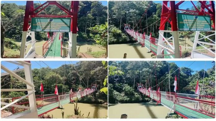 Prabowo Subianto meresmikan 3.395 jembatan yang dibangun TNI-Polri Prabowo Subianto meresmikan 3.395 jembatan yang dibangun TNI-Polri serta 3.000 sumber air bersih TNI Angkatan Darat
