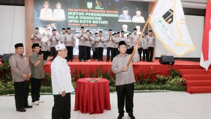 Sekda Firmansyah Pimpin IPHI Batam Sekda Firmansyah Pimpin IPHI Batam