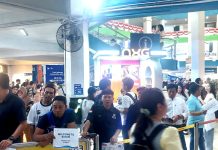 Suasana Terminal Ferry Macam Pasar, Wisman Membeludak di Akhir Pekan ke Batam Suasana Terminal Ferry Macam Pasar, Wisman Membeludak di Akhir Pekan ke Batam