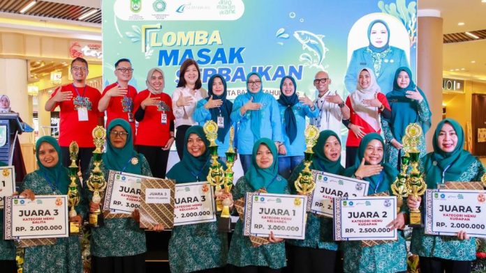TP-PKK 12 Kecamatan Adu Kreativitas di Lomba Masak Serba Ikan Batam 2026 TP-PKK 12 Kecamatan Adu Kreativitas di Lomba Masak Serba Ikan Batam 2026
