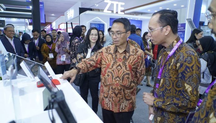 Telkom Indonesia Pamerkan Solusi AI dan Keamanan Digital di DTI-CX 2026 Telkom Indonesia Pamerkan Solusi AI dan Keamanan Digital di DTI-CX 2026