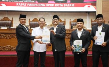 Tiga Ranperda Strategis Disiapkan Pemko Batam, dari Kampung Tua hingga Optimalisasi PAD Tiga Ranperda Strategis Disiapkan Pemko Batam, dari Kampung Tua hingga Optimalisasi PAD