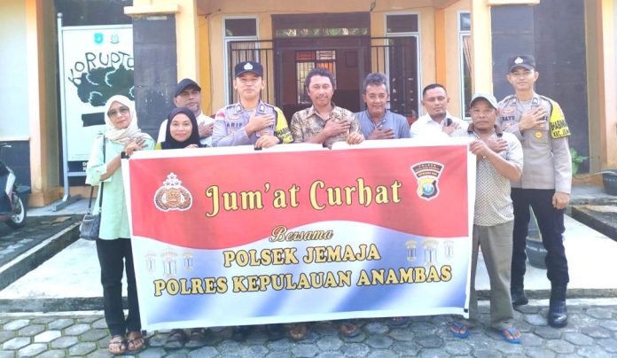 jumat berkah tarempa Jumat Curhat Polsek Jemaja Ajak Warga Jadi Garda Terdepan Jaga Kamtibmas
