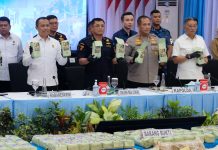 Bea Cukai dan Gabungan Gagalkan Penyelundupan 800 Kg Ketamin di Perairan Anambas Bea Cukai dan Aparat Gabungan Gagalkan Penyelundupan 800 Kg Ketamin di Perairan Anambas