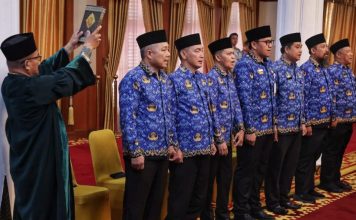 Gubernur Kepri Lantik Pejabat Eselon II dan III Baru, Tiga Jabatan Kadis “Kosong” Gubernur Ansar Lantik Pejabat Eselon 1