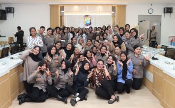HUT ke-78 Polwan, Kapolresta Barelang Tekankan Kekompakan dan Profesionalisme Peringatan Hari Jadi ke-78 Polwan menjadi momentum untuk memperkuat komunikasi, koordinasi, solidaritas, dan semangat pengabdian Polisi Wanita