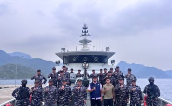 KRI Pollux 935 Menjaga Kedaulatan Maritim Natuna Lewat Survei Hidrografi Di atas geladak kapal,