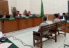 Kasus Surat Palsu Zairan-Bambang, Ahli Forensik hingga BPN Bersaksi di PN Karimun Sidang kasus dugaan surat palsu terdakwa Zairan dan Bambang kembali digelar di PN Tanjung Balai Karimun