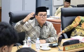 Komisi III DPRD Riau Desak Penertiban Truk Galian C Overtonase di Kampar Ketua Komisi III DPRD Provinsi Riau, Edi Basri, SH MSi