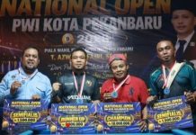 Ketua Siwo Kepri Endang Kurnia Raih Medali di National Open Biliar PWI Pekanbaru 2026 Ketua Siwo Kepri Endang Kurnia Raih Medali di National Open Biliar PWI Pekanbaru 2026