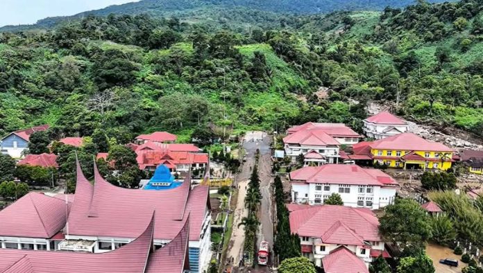 Penampakan Hulu Galodo Solok di Puncak Gunung Talang, Material Lumpur dan Batu Terbawa Arus