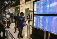 Bersihkan Runway, Penutupan Bandara Soekarno-Hatta Diperpanjang hingga pukul 24.00 WIB Penutupan Bandara Soekarno-Hatta Diperpanjang hingga pukul 24.00 WIB