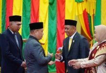 Rony Kurniawan Resmi Dilantik sebagai PAW Anggota DPRD Lingga Rony Kurniawan Resmi Dilantik sebagai PAW Anggota DPRD Lingga