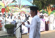 Wabup Anambas Buka Pawai Sholawat dan Tebar Berkah Bunga Telur Peringati Maulid Nabi 1448 H Wabup Anambas Buka Pawai Sholawat dan Tebar Berkah Bunga Telur Peringati Maulid Nabi 1448 H