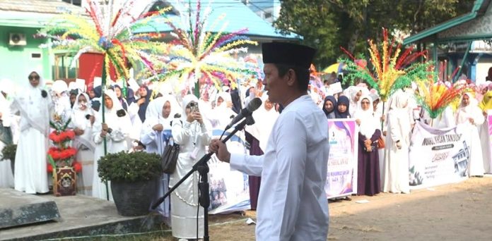 Wabup Anambas Buka Pawai Sholawat dan Tebar Berkah Bunga Telur Peringati Maulid Nabi 1448 H